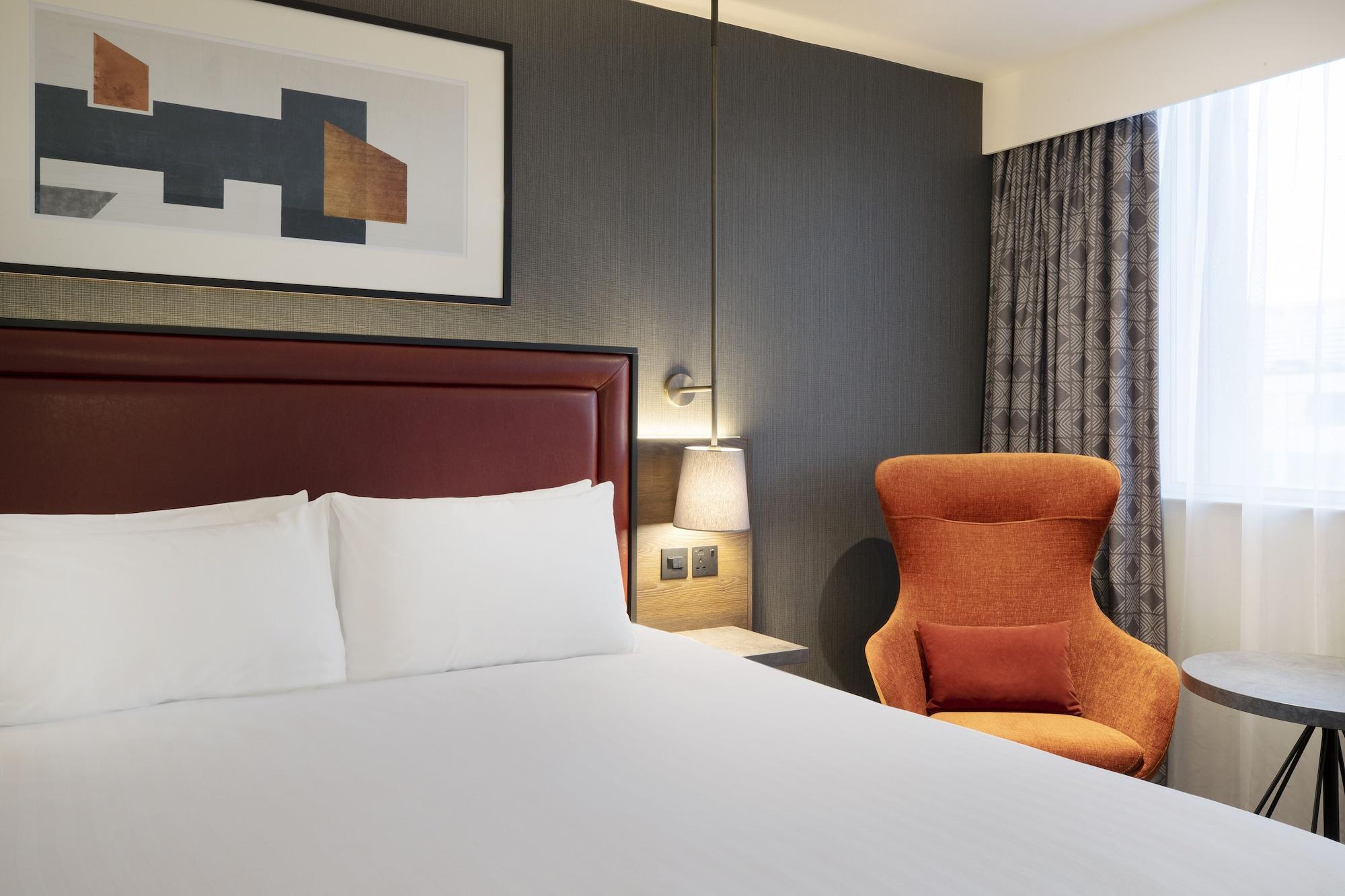 Leonardo Royal Hotel Бирмингам Екстериор снимка A room at the Hilton London Westend