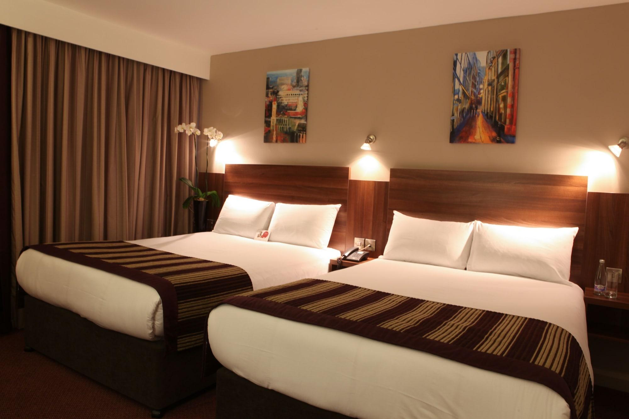 Leonardo Royal Hotel Бирмингам Екстериор снимка A room at the hotel
