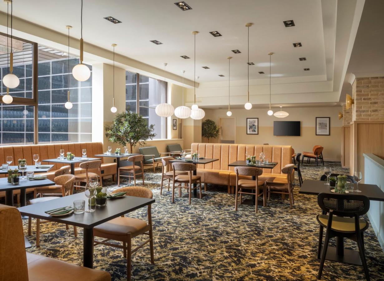 Leonardo Royal Hotel Бирмингам Екстериор снимка Interior of the restaurant