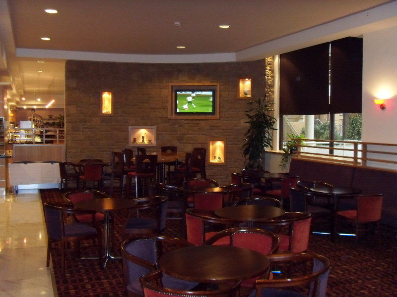 Leonardo Royal Hotel Бирмингам Екстериор снимка A hotel lobby