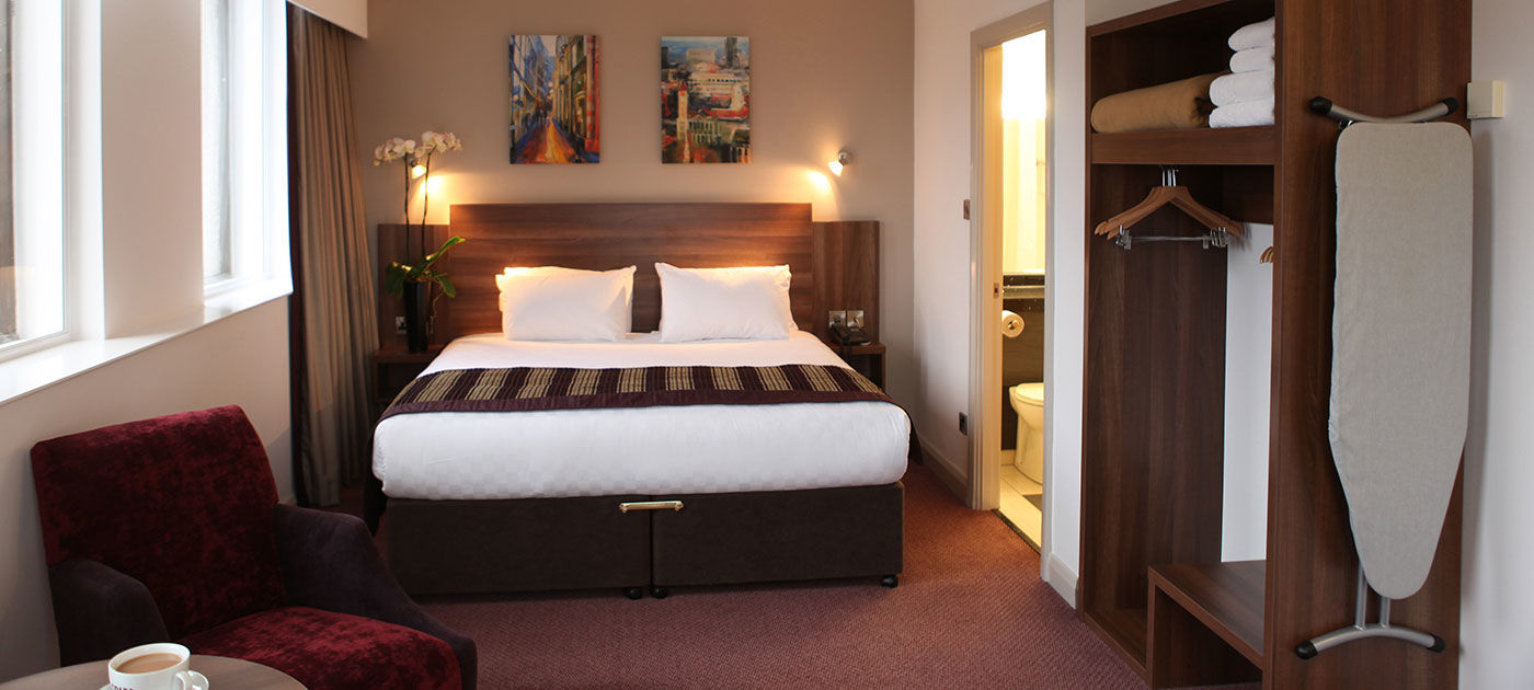 Leonardo Royal Hotel Бирмингам Екстериор снимка A room at the hotel